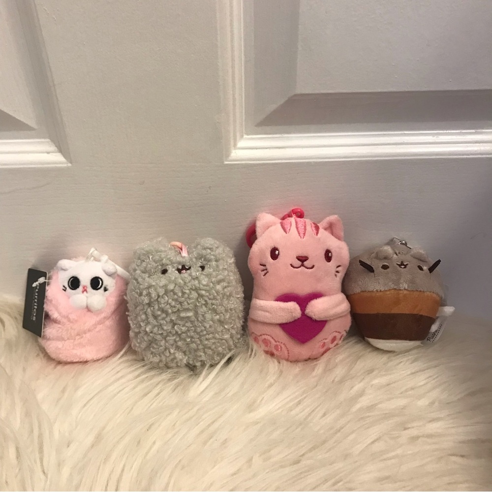 plush cat clips bundle